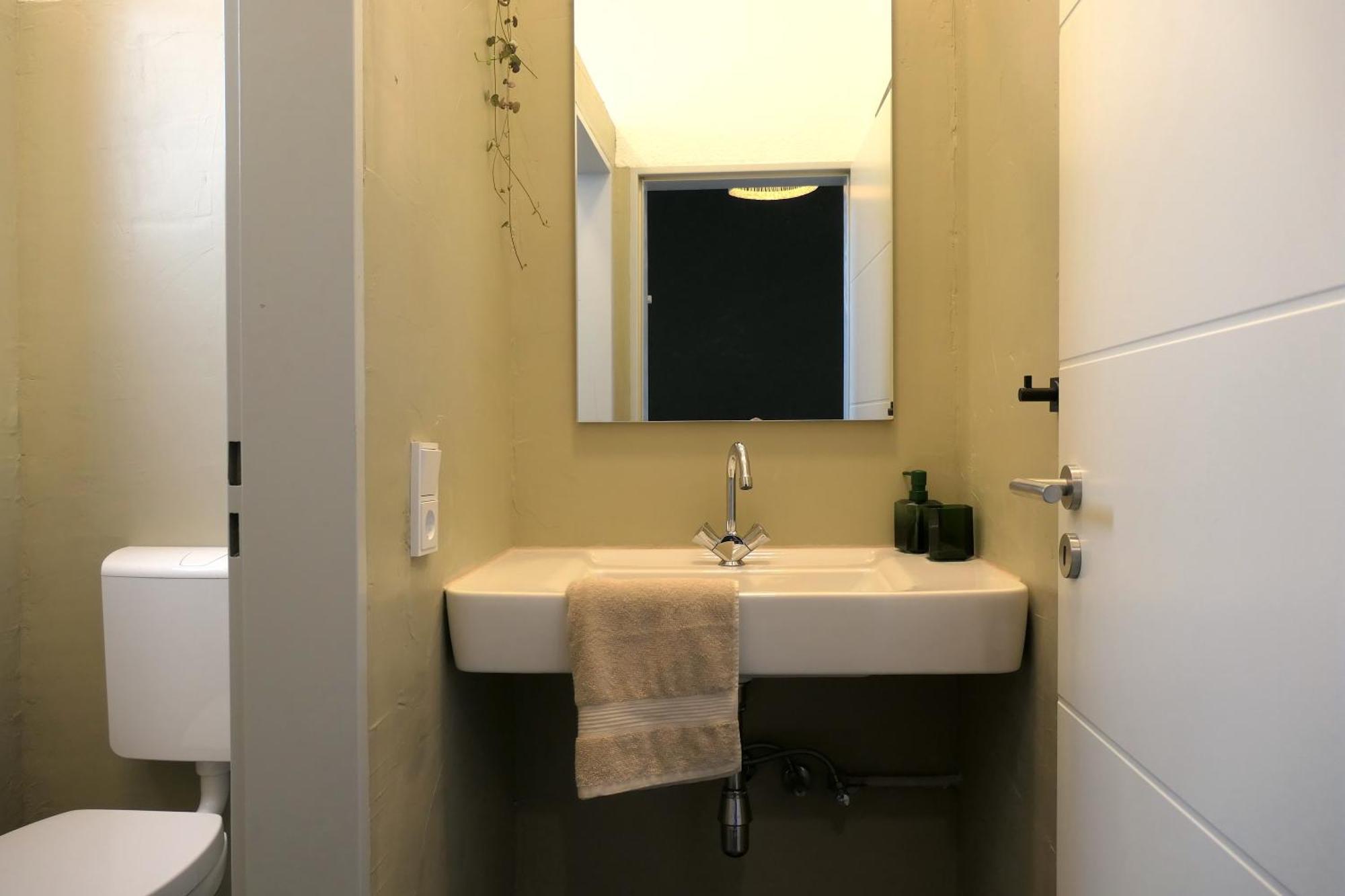 Stilvolle Erdgeschoss-Wohnung: Gemuetlich Eingerichtet Mit Eigenem Eingang Gelsenkirchen Exteriér fotografie